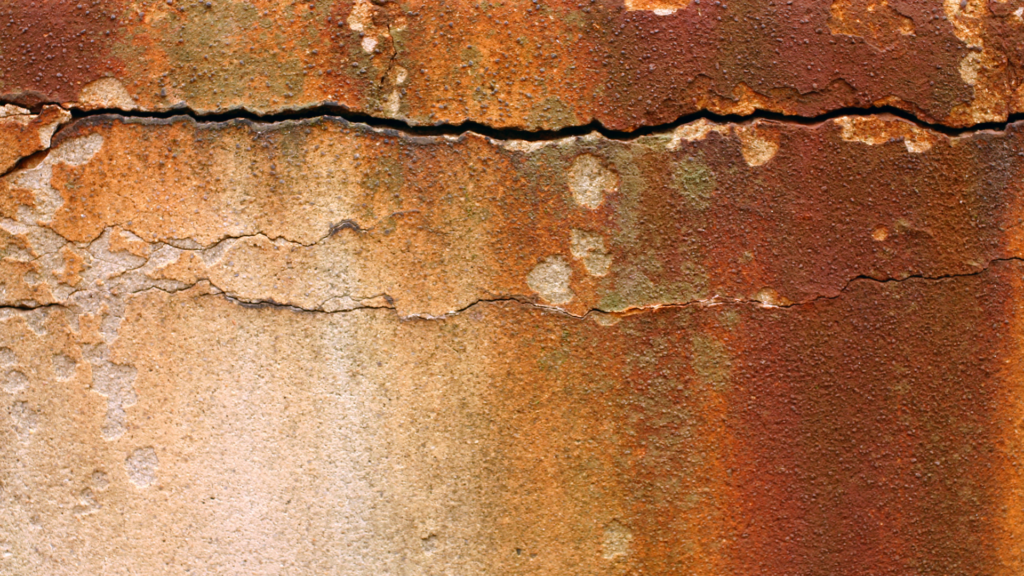 Crack in the wall caused by foundation problem