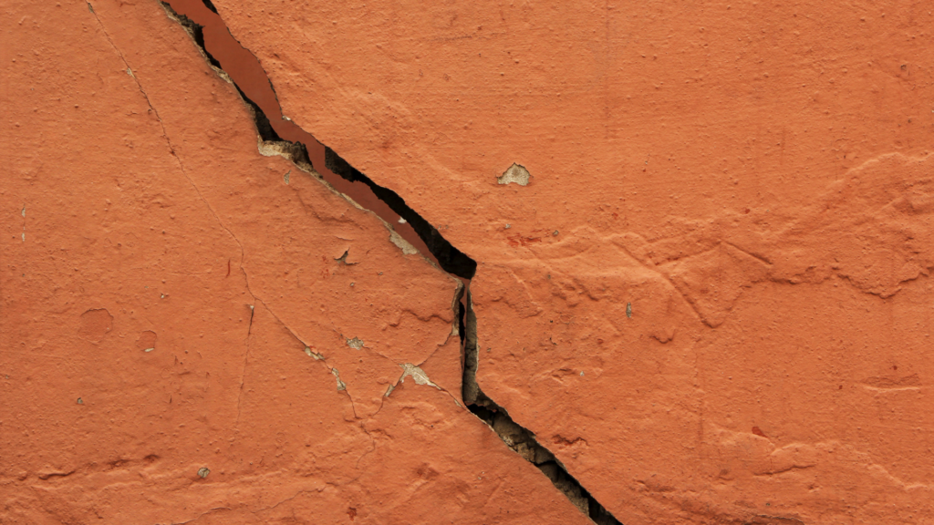 crack in wall caused by structural issues