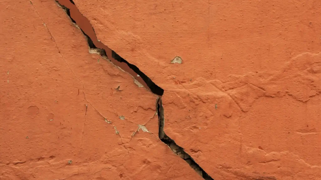 Wall Crack